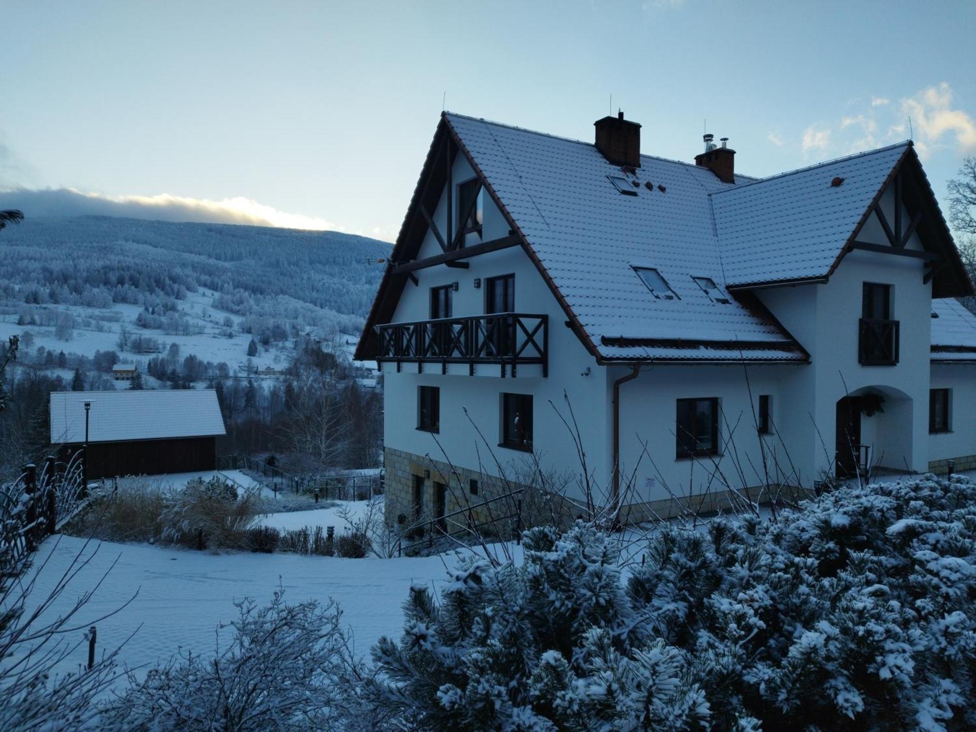 Apartamety I Pokoje Goscinne Na Jaskolczej Swieradow-Zdroj Luaran gambar